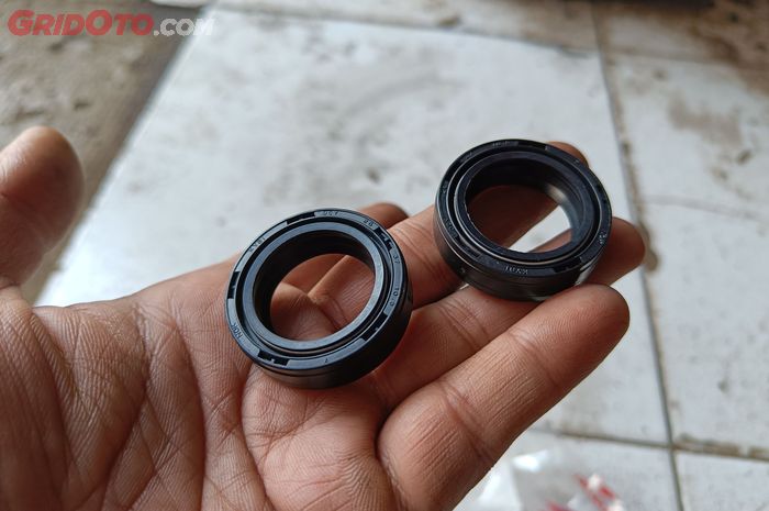 Honda, Sil Sokbreker Depan Motor Ini Bisa Buat Matic Honda, Harga Lebih Murah
