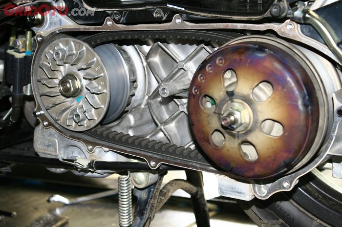 Ternyata Tiap Kilometer Segini Motor Matic Wajib Servis CVT Biar Bebas Gredek