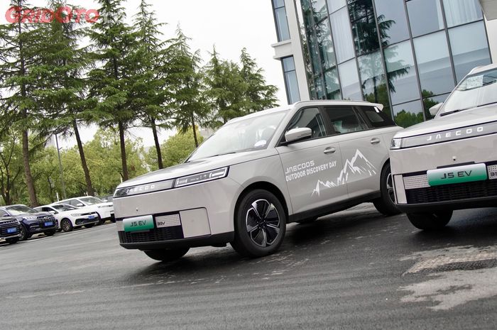 Dikabarkan Muncul Di GIIAS 2025, Begini Rasa Berkendara JAECOO J5 EV
