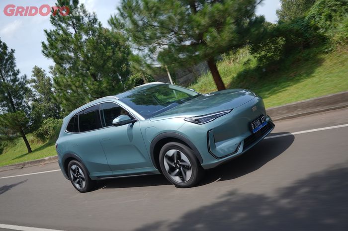 Pantas Jadi Medium SUV EV Terbaik, Rasa Berkendara Geely EX5 Seenak Ini