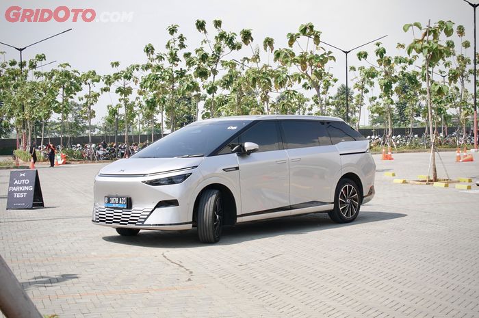 Tiga Varian XPENG X9, Beda Jenis Baterai Beda Juga Jarak Tempuhnya