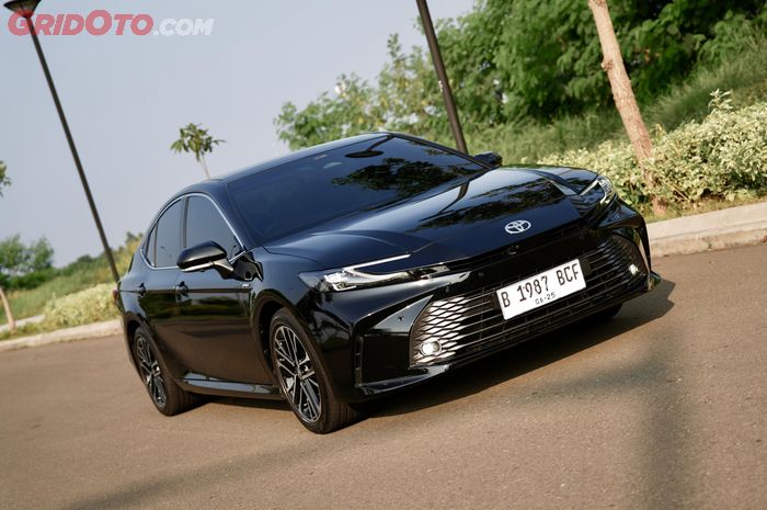 Duel Performa Sedan Hybrid Toyota Camry Vs Honda Accord, Ini Hasilnya