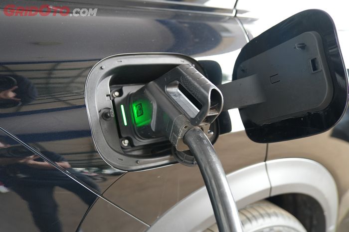 Ini Alasan Fast Charging, Bikin Performa Baterai Mobil Listrik Menurun