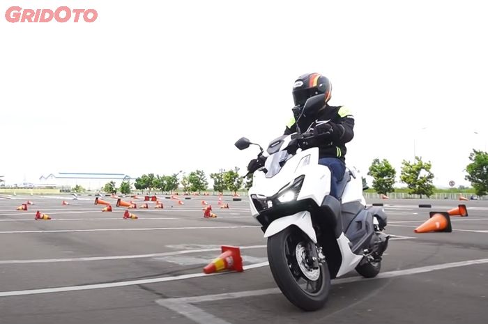 Touring, Honda, Senjata Rahasia Bikin Vario 160 Nyaman Buat Touring, Harga Rp 200 Ribuan Asli Honda