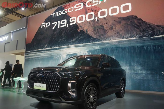 Chery Tiggo 9 CSH Diperkenalkan di GIIAS 2025, Harga 719 Jutaan