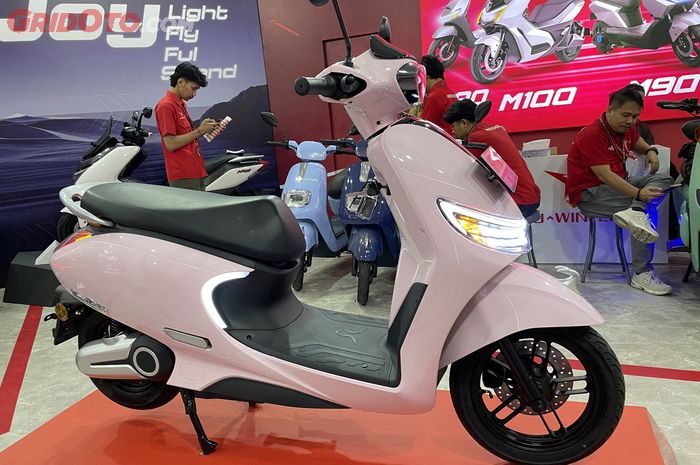 Murah Nih Rp 13 Juta Dapat Motor Listrik Baterai Lithium, U-Winfly T85