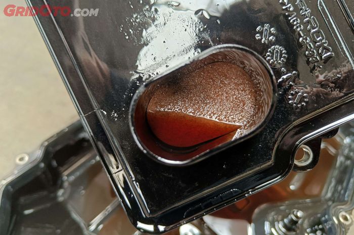 Biar Transmisi Mobil Matik Awet, Bersihkan Filternya Setiap Segini