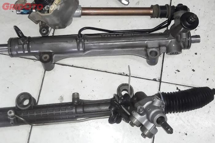Ciri-ciri Selang Power Steering Mobil Bocor dan Cara Mengatasinya