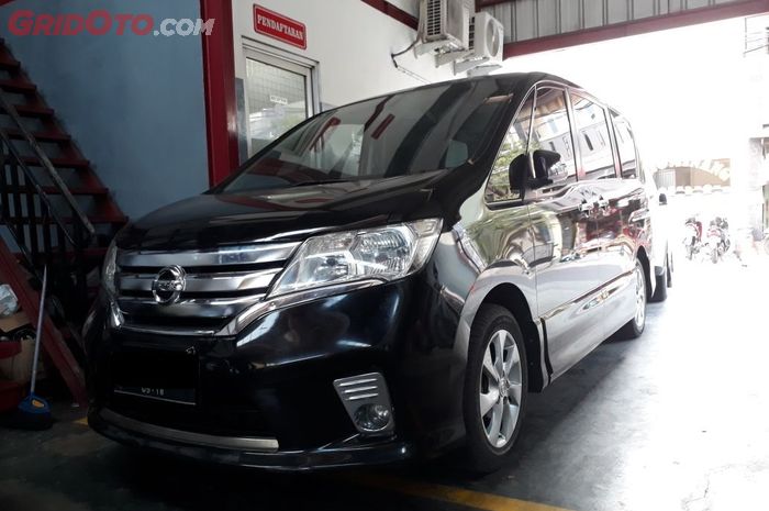 Kabin Lebih Luas Dari Kijang Innova, Semurah Ini Harga Nissan Serena C26