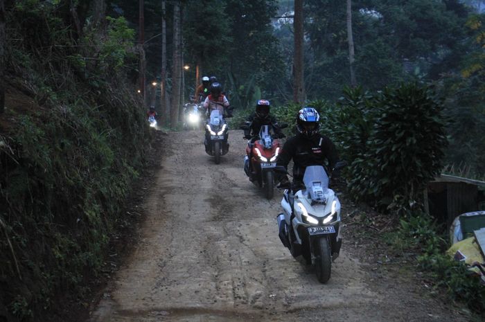 Honda, Honda ADV, Cari Matic Spek Enak Diajak Blusukan? Honda ADV 160 Layak Dipertimbangkan, Cek Speknya