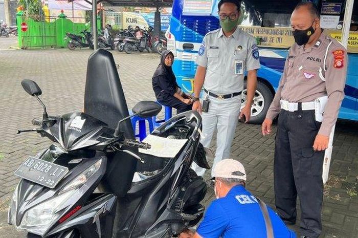 Pemutihan Masih Berjalan, Segini  Biaya Cek Fisik Lima Tahunan di  Samsat