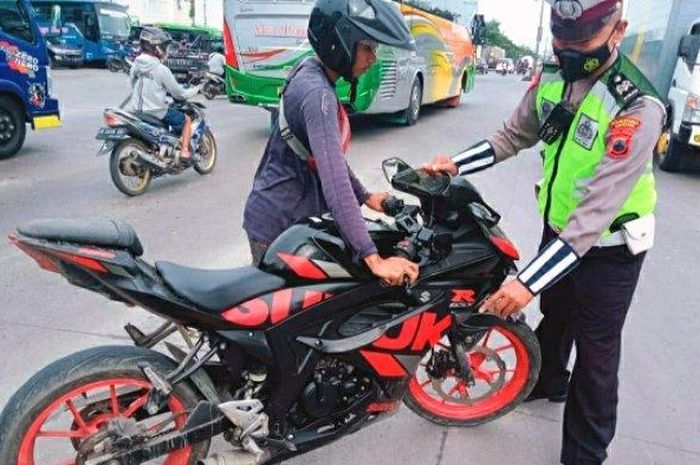 Tak Perlu Sidang, Ini Cara Ambil SIM Langsung Usai Kena Tilang di Luar Kota