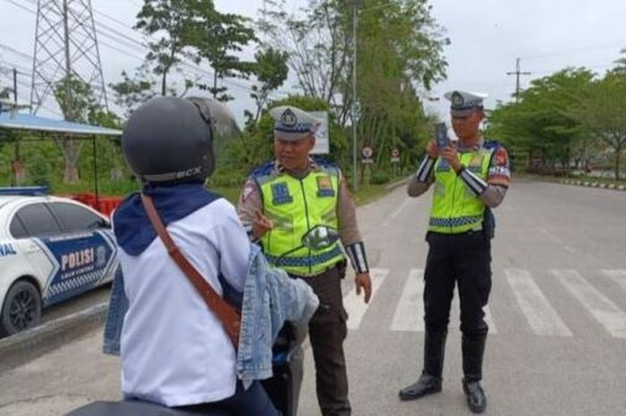 Ada ETLE, Dua Model Pelanggaran Ini Tetap Diatasi Pakai Tilang Manual