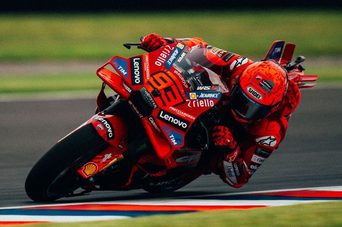Marc Marquez, Marquez, Honda, Ducati, Marc Marquez Ketahuan Masih Pakai Motor Honda, Ducati Cengegesan Kasih Tanggapan