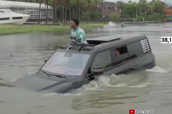 BYD, BYD Yangwang U8, Intip Spek BYD Yangwang U8, Mobil yang Bikin iShowspeed Syok Saat Mengapung di Air