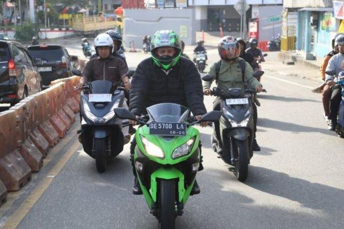 Pejabat Wajib Nurut, Wali Kota Ini Terapkan Kebijakan Jumat Tanpa Mobil Dinas