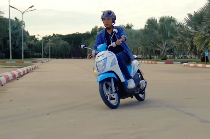 Suzuki , Bisa Jadi Pesaing Scoopy dan Fazzio, Suzuki Rilis Matic Retro Baru, Tampangnya Nggak Asing