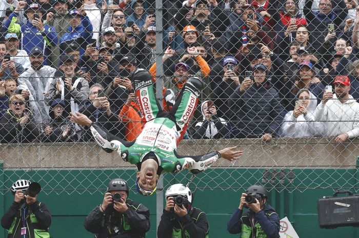 MotoGP, Dilakukan Lagi saat Menang MotoGP Prancis 2025, Begini Asal Usul Selebrasi Salto Johann Zarco