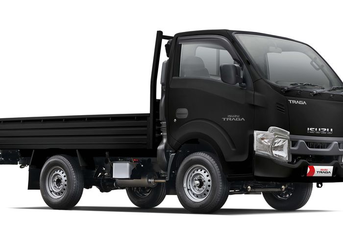 Isuzu, Elegan dan Gagah, Isuzu Traga Tawarkan Warna Baru dan Diproduksi Terbatas