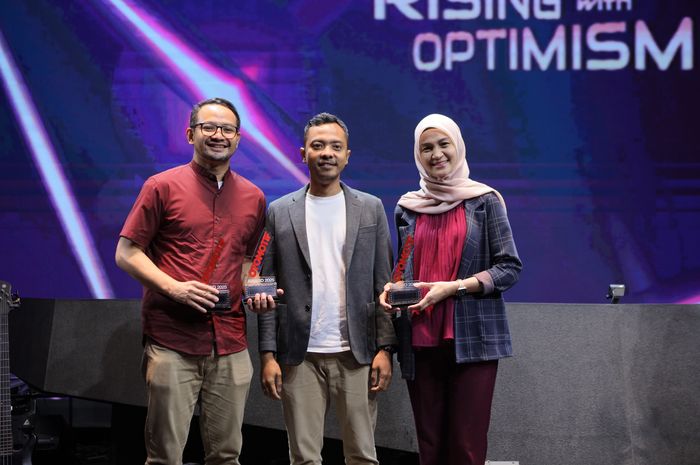 Toyota Sapu Bersih Kategori Bergengsi di OTOMOTIF Award 2025, Ini Daftar Mobil Pemenangnya