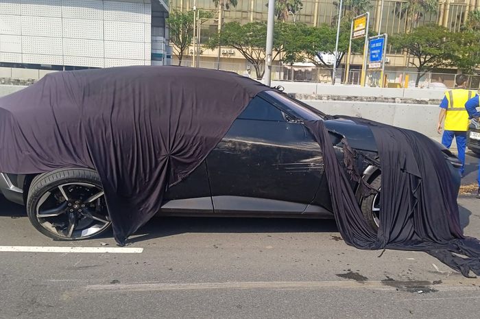 Polisi Beberkan Kronologi Ferrari Purosangue Bisa Terbalik Dari Towing