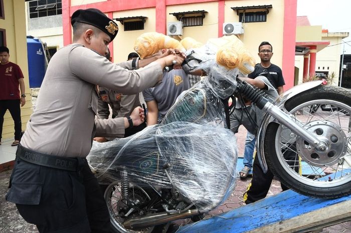 Bisnis Kotor Oknum TNI AL Terbongkar, Moge dan Hewan Langka Selundupan Keciduk di Aceh Timur