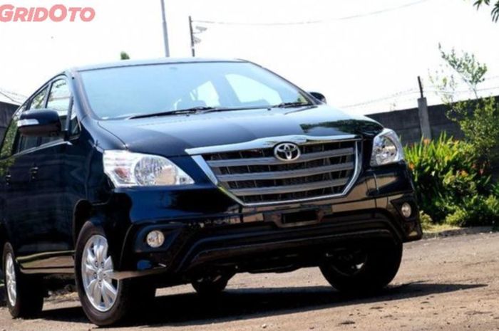 Toyota, Toyota Innova, Kisaran Harga Mobil Bekas Toyota Kijang Innova Barong Tipe Bensin, Pas Buat Keluarga