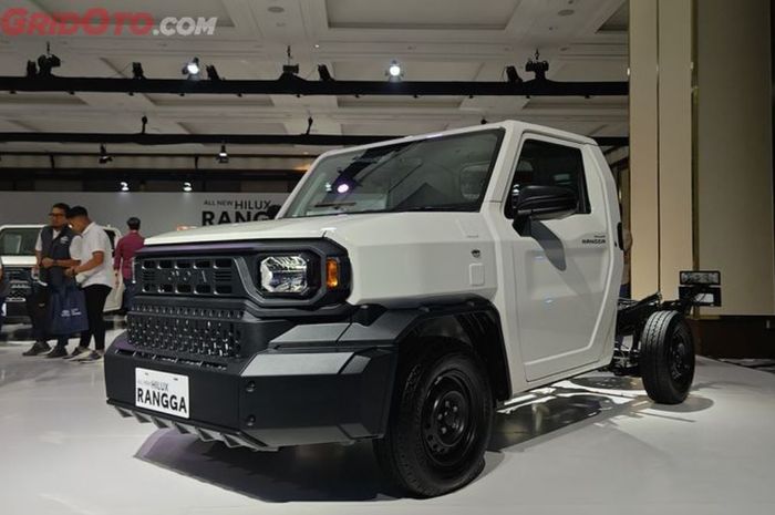 Toyota, Bisa Dipilih Jadi Kendaraan Kerja, Cek Harga Toyota Hilux Rangga Juli 2025