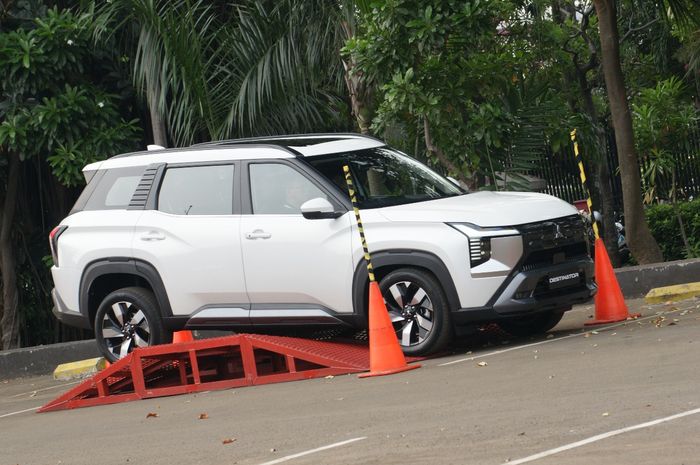 Mitsubishi, Mitsubishi Destinator, SUV Banget! Setinggi Ini Ground Clearance Mitsubishi Destinator