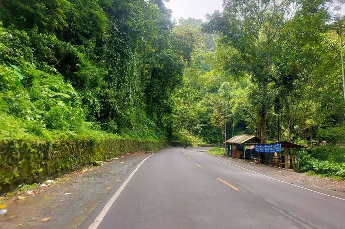 Jalur Legendaris Gumitir Segera Ditutup, Ini Penyebab dan Rute Pengalihannya