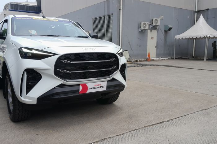 Isuzu, Isuzu MU-X, Penjualan Isuzu Naik, dari 969 SPK, New mu-X Menyumbang Segini Banyak