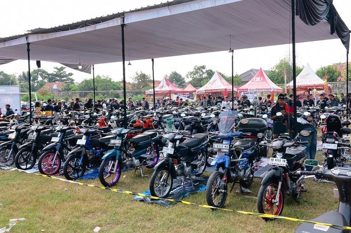 Yang Tua Masih Dicinta, Ribuan Honda Astrea Grand Padati GOR Sasana Adhi Karsa Brebes di Jamnas Ke-15 IKAGI