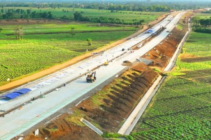 Tilik Proyek, Begini Kabar Terbaru Pembangunan Tol Probolinggo-Banyuwangi