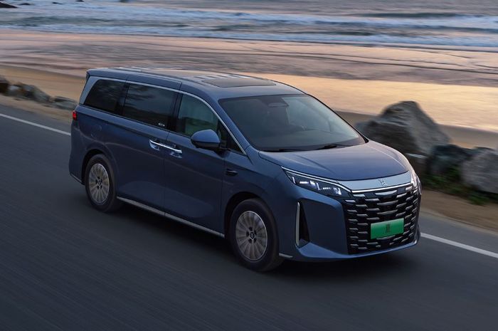 BYD, Mobil Listrik BYD, Siap Saingi SAIC dan Chery, BYD Targetkan Jual 1 Juta Mobil Listrik di Luar Negeri Pada 2025