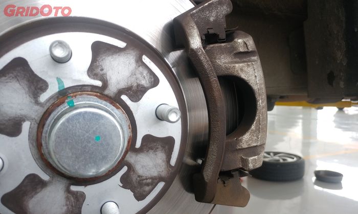 Ternyata Ini Penyebab Rem Cakram Mobil Keriting, Akhirnya Terjawab