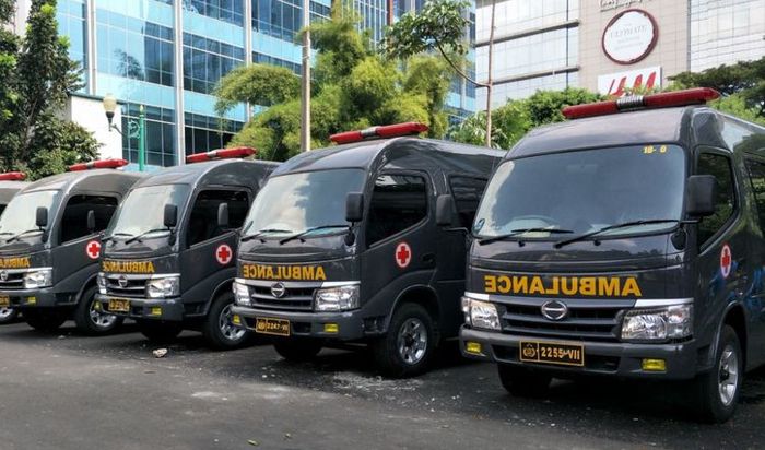 Gak Usah Diintip-intip, Dengar Sirene Ambulans Baik Kosong Maupun Isi Pasien, Segera Minggir!