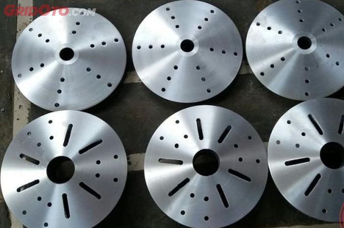 Anak Muda Bisa Senyum, Ini Efeknya Bolongin Pulley Depan Motor Matic
