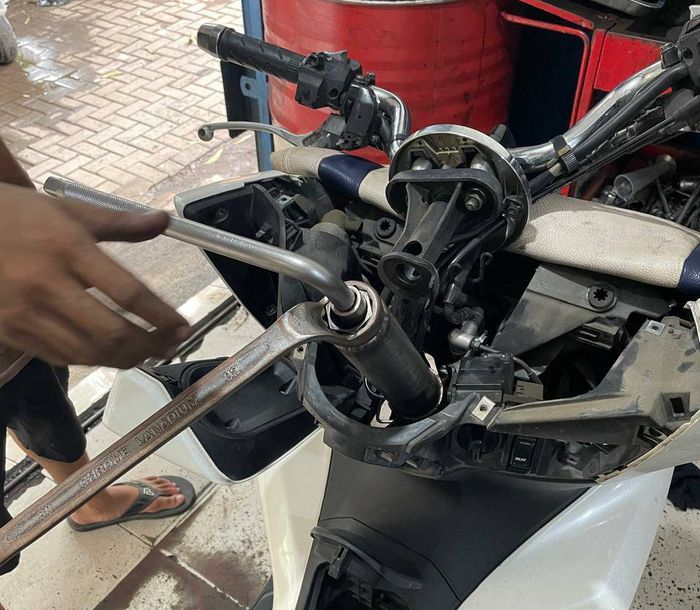 Akhirnya Tahu, Penyebab Sepele Komstir Motor Bisa Cepat Oblak