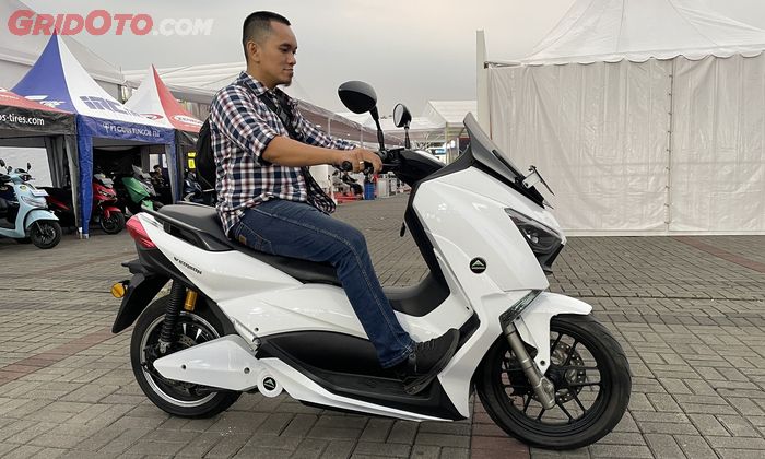 Kloningan Yamaha XMAX Dari Wedison, Ngecasnya Bisa Super Cepat