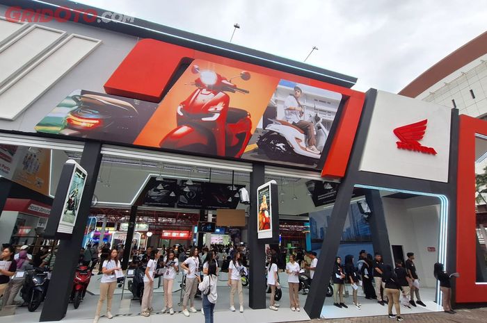 Modal Rp 200 Ribu Bisa Bawa Pulang Matic Honda di Jakarta Fair Kemayoran 2025