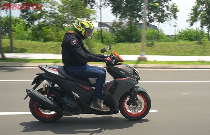 Konsumsi Bensin Yamaha Aerox Turbo, Mode S dan T Bedanya Banyak?