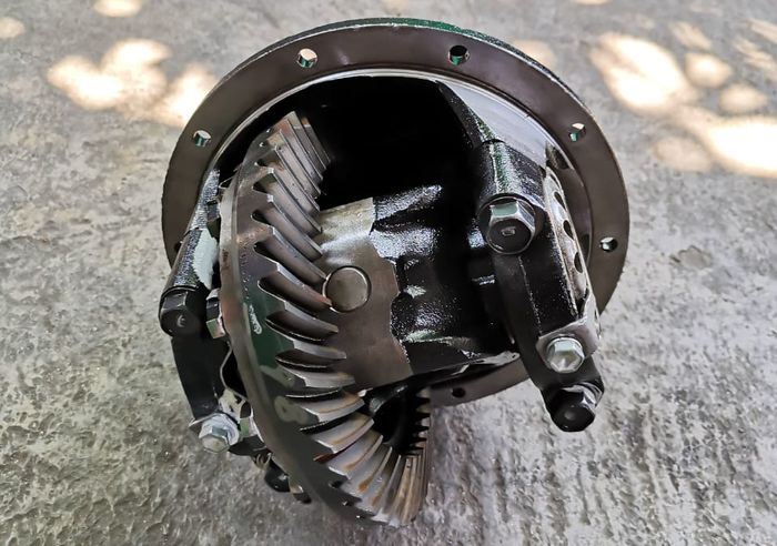 Baru Tahu, Hal Sepele Ini Penyebab Gardan Mobil Jadi Berdengung