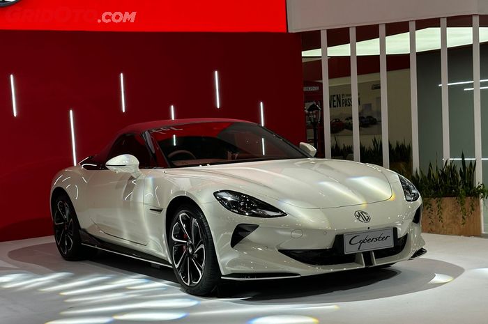 MG, Mobil Listrik MG Pakai Baterai Setipis Botol Minum, Soal Safety Enggak Main-main