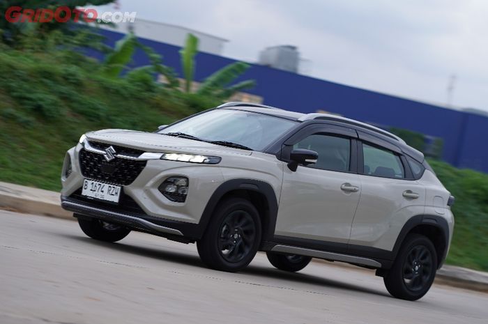 Hybrid dan Jadi Varian Tertinggi, Seberapa Kencang Suzuki Fronx SGX?