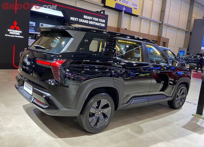 Mitsubishi Destinator Exceed. Harga Merakyat, Lebih Wah Dari Termurah