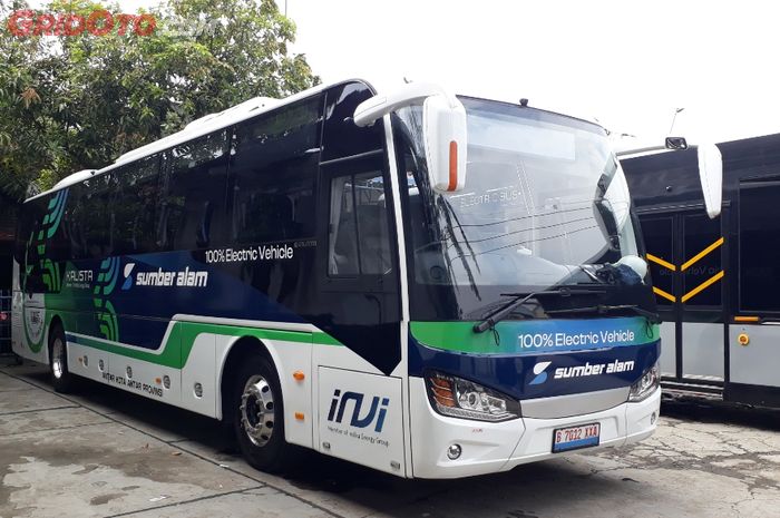 Dua Kali Charging, Begini Sensasi Naik Bus Listrik Bekasi-Yogyakarta