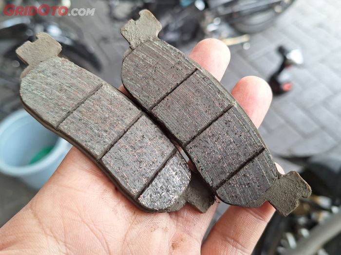 Ternyata Ini Sebabnya Kampas Rem Motor kondisi Baru Pakemnya Lama