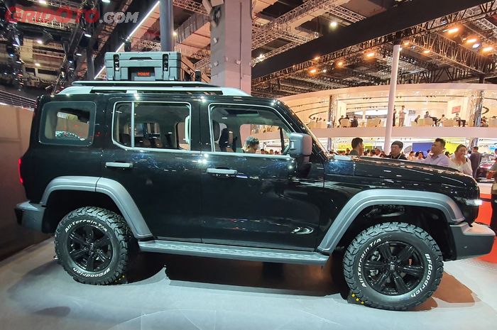 Enggak Cuma di Lumpur, GWM Tank 300 Unjuk Gigi Kemampuan Off-Road di Dalam Gedung