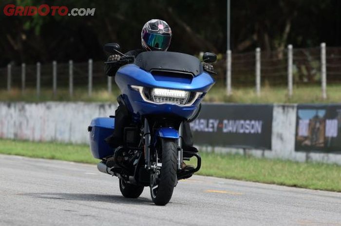 Tidak Boleh Sembarangan, Menetralkan Gigi Harley-Davidson Ada SOP-nya