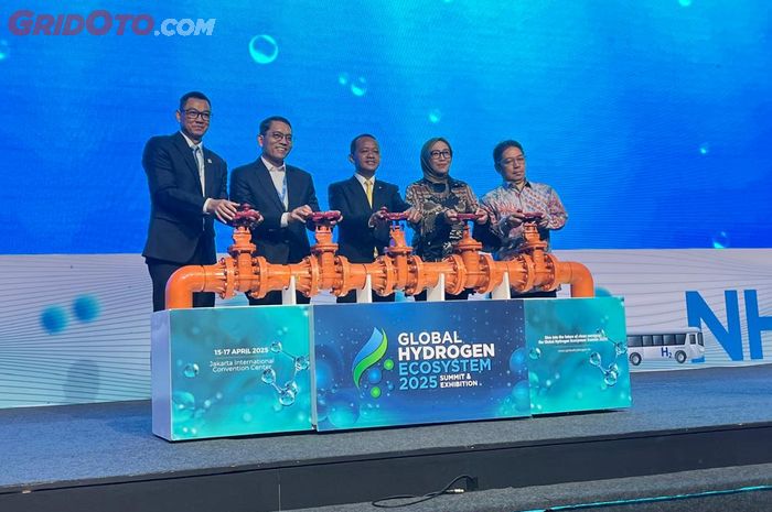 Global Hydrogen Ecosystem Summit &amp; Exhibition 2025 Resmi Dibuka, Indonesia Siap Sambut Teknologi Hidrogen